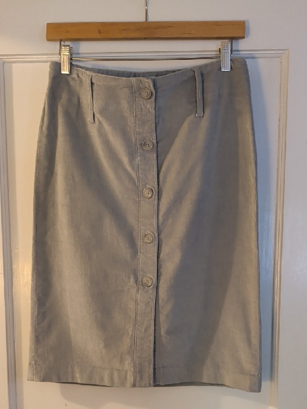 Express Light Gray Button-Front Pencil Skirt, Sz 3/4